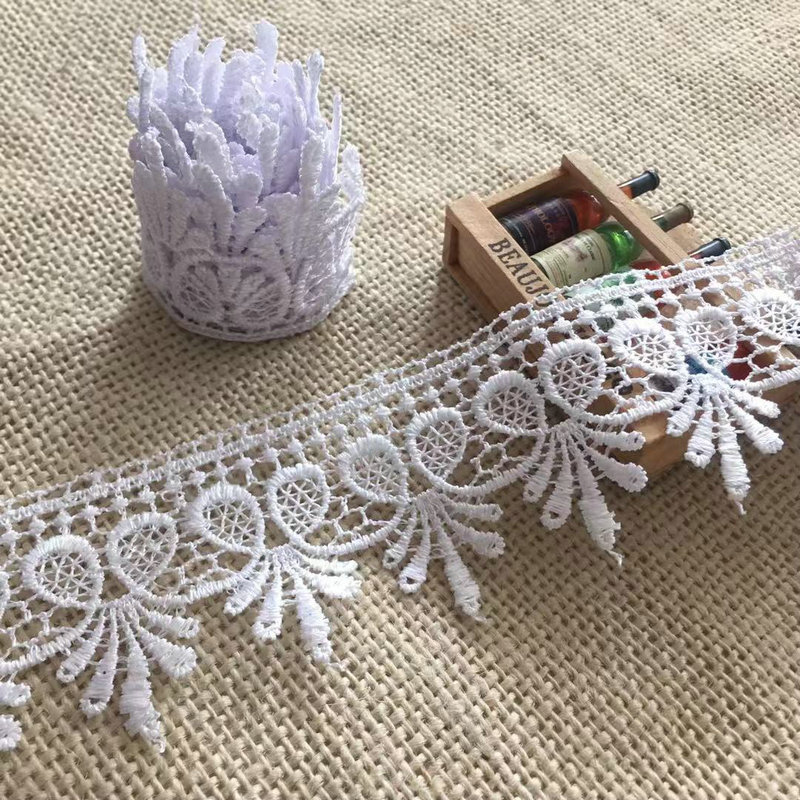 White Floret Cotton With Wavy Edges Lace Trim