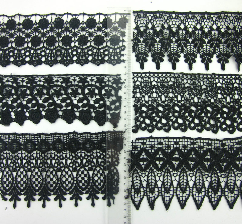 White Floret Cotton With Wavy Edges Lace Trim